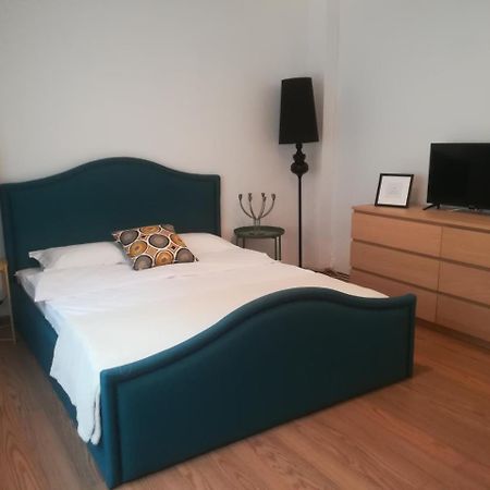 Smart Rooms Букурещ Екстериор снимка