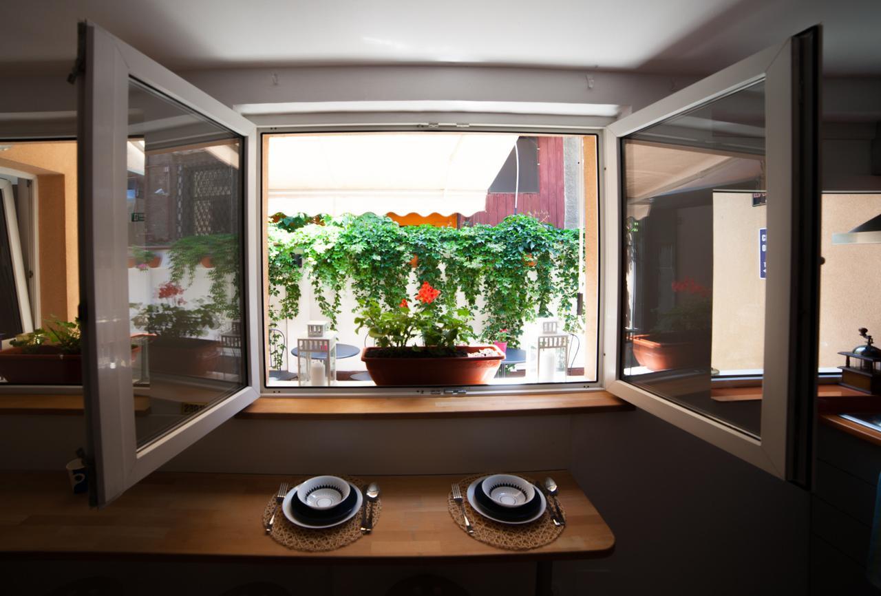 Smart Rooms Букурещ Екстериор снимка