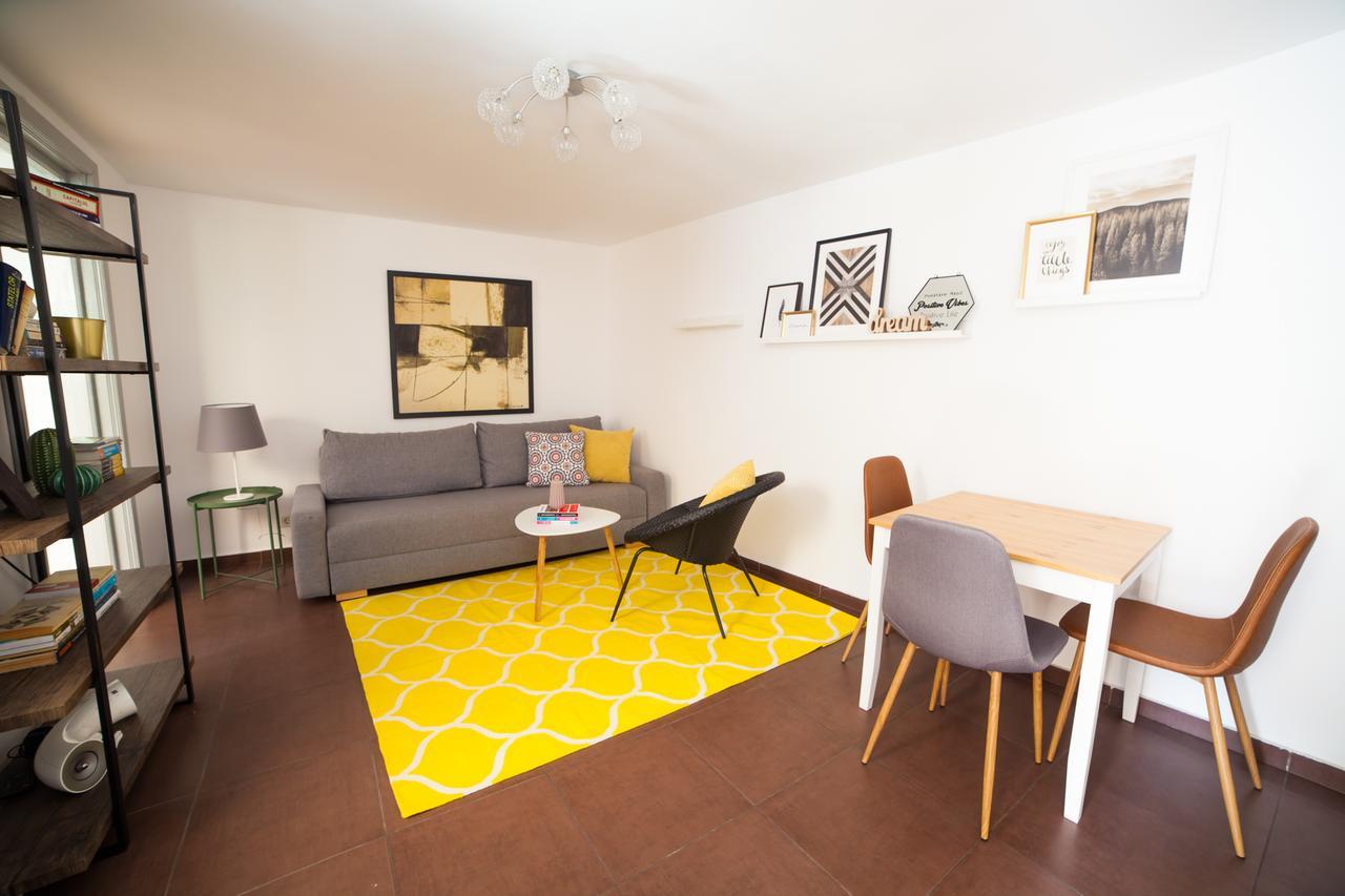 Smart Rooms Букурещ Екстериор снимка