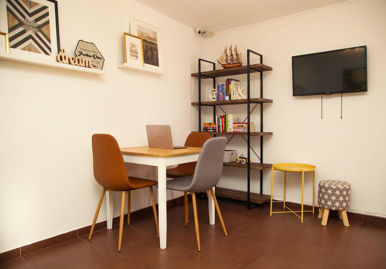 Smart Rooms Букурещ Екстериор снимка