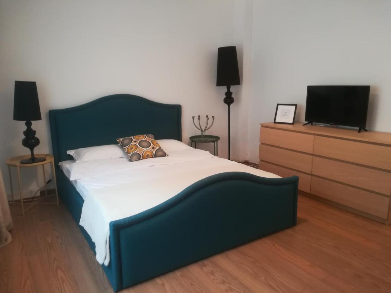Smart Rooms Букурещ Екстериор снимка